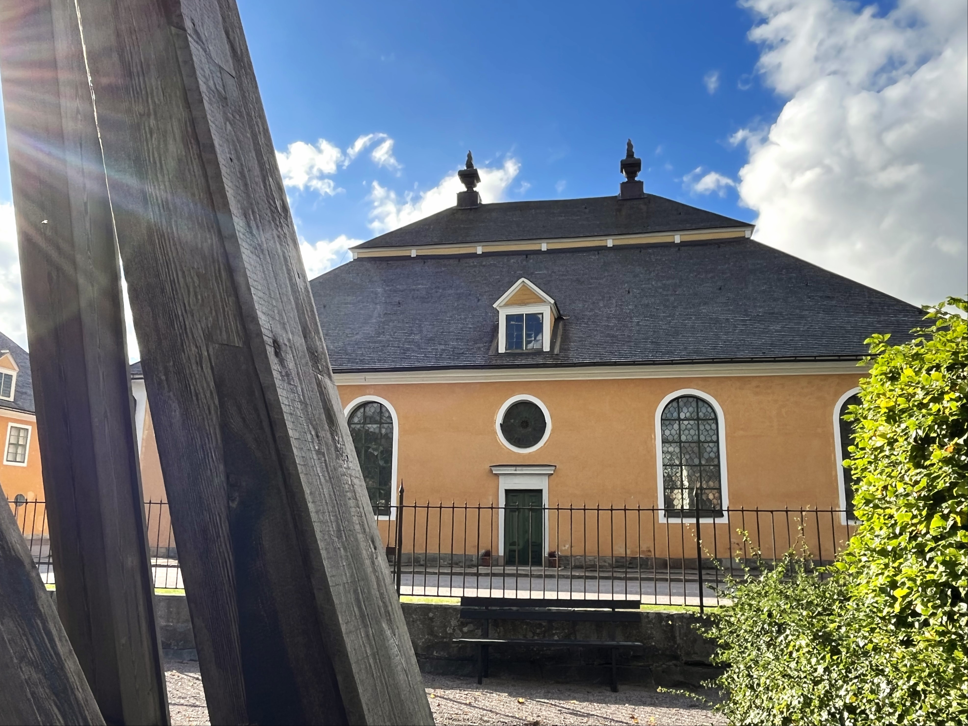 Lövstabruks kyrka